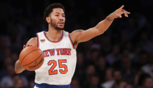 NEW YORK, NY - NOVEMBER 28:  Derrick Rose #25 of the New York Knicks dribbles up court against the Oklahoma City Thunder during the second half at Madison Square Garden on November 28, 2016 in New York City. NOTE TO USER: User expressly acknowledges and agrees that, by downloading and or using this photograph, User is consenting to the terms and conditions of the Getty Images License Agreement.  (Photo by Michael Reaves/Getty Images)